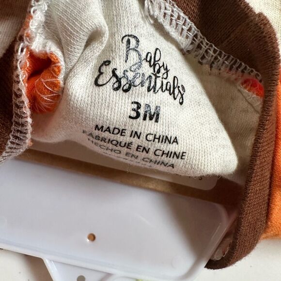 NWT Macy’s Baby Essentials 2 Piece Pant Set My First Turkey Day - Size 3 Month - Picture 5 of 6